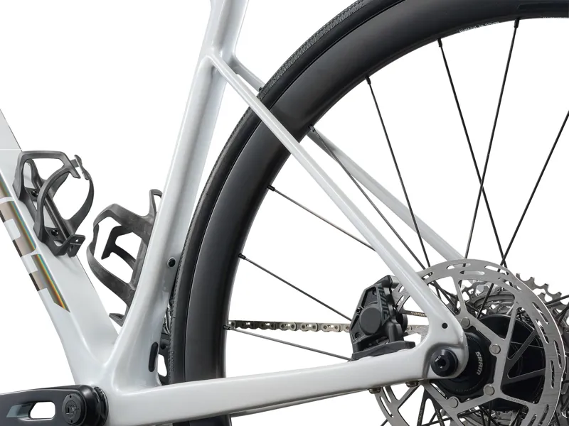 Giant Defy Advanced Pro 1 Road Bike 2026 in White-3