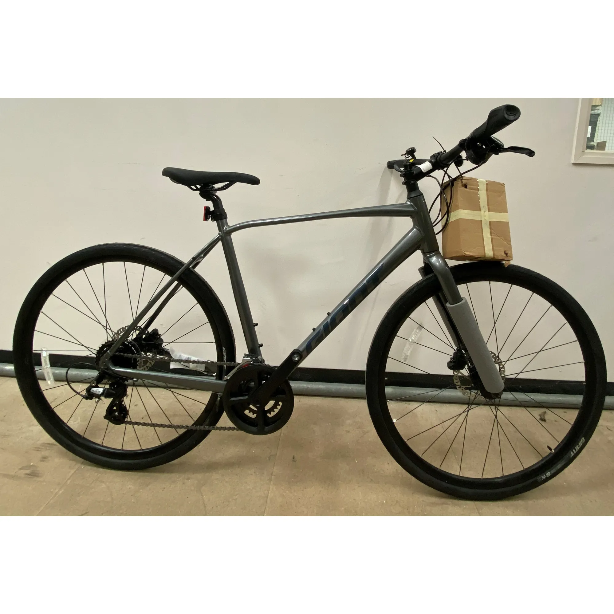 Disc Brakes Giant Escape Large Ex-Display Giant Escape Disc Hybrid