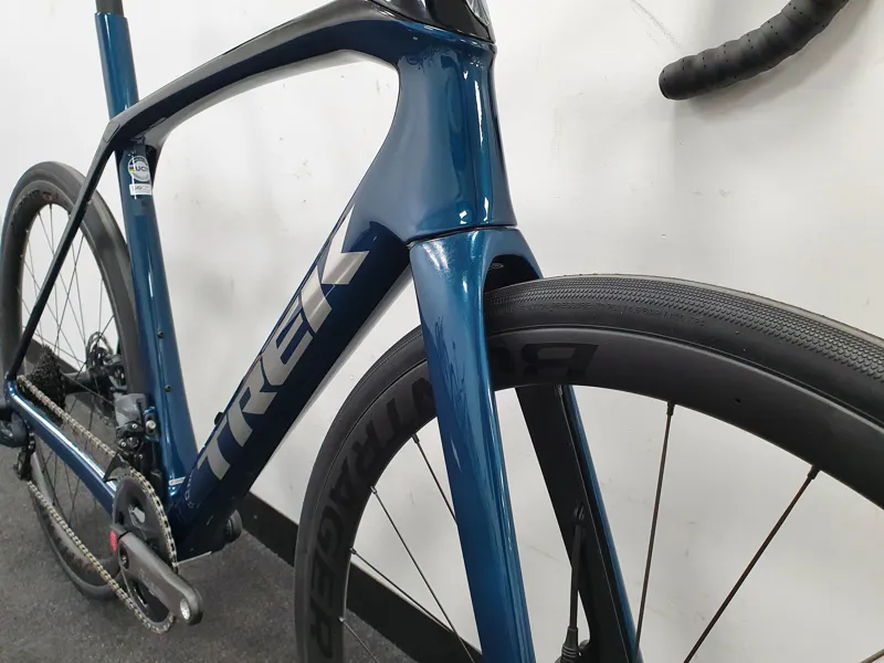 Ex Display Trek Domane SL 7 Etap Disc Carbon Road Bike 2021 in Blue-5