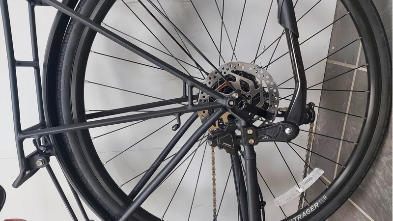 EX Display Trek FX 3 Disc Equipped Womens Step Through Hybrid Bike Medium 2021 in Black-3