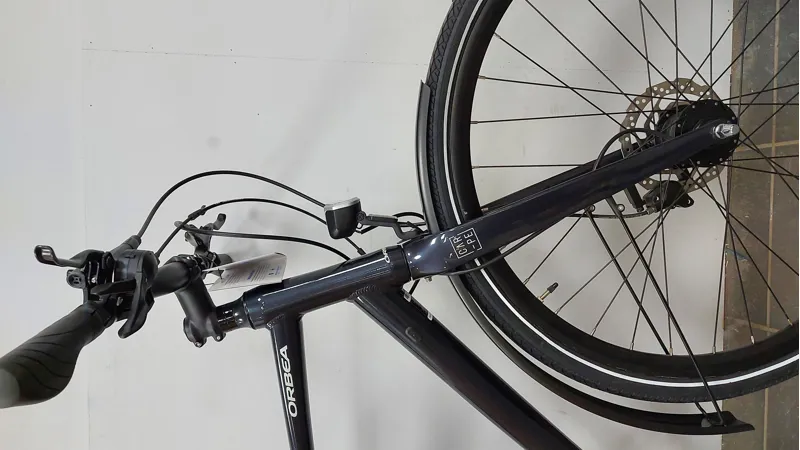 Ex Display Orbea Carpe 15 Hybrid Bike Extra Large 2021 in Night Black-2