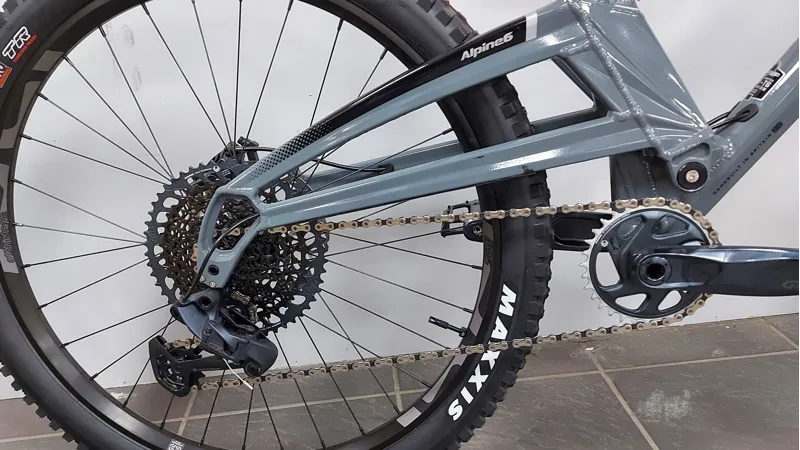 Ex Display Orange Alpine 6 RS Full Suspension Mountain Bike LARGE 2021 in Norlando Grey-1