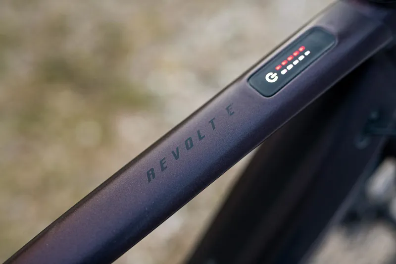 Giant Revolt E+ Electric Gravel Bike 2023 in Rosewood-3