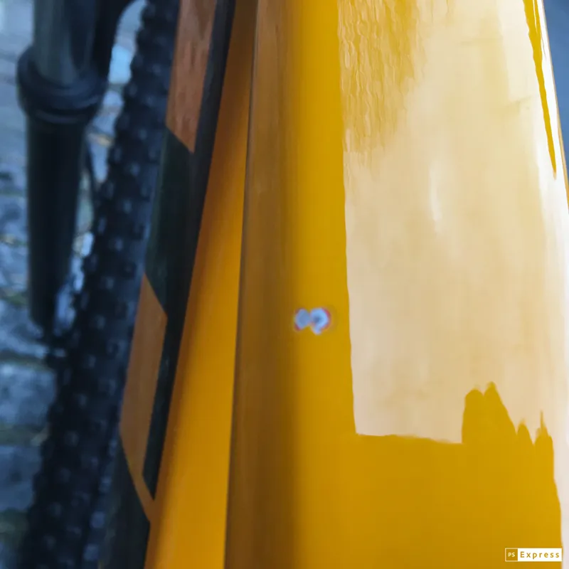 Ex Display Trek Marlin 7 Hardtail Mountain Bike Medium 29 2022 in Radioactive Red Fade-2