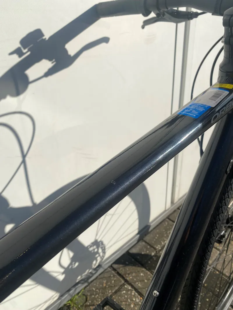 EX-Display Orbea Carpe 40 Medium Hybrid Bike 2021 in Black-3