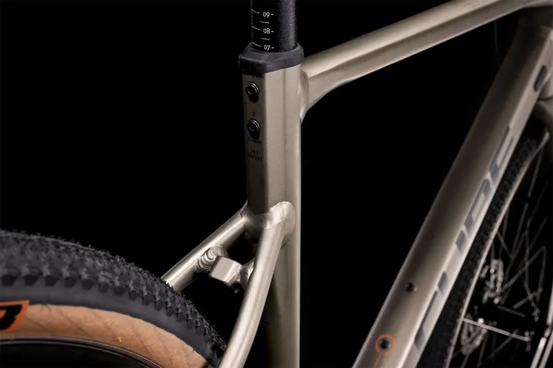 Cube Nuroad EX Gravel Bike 2022 in Grey-2