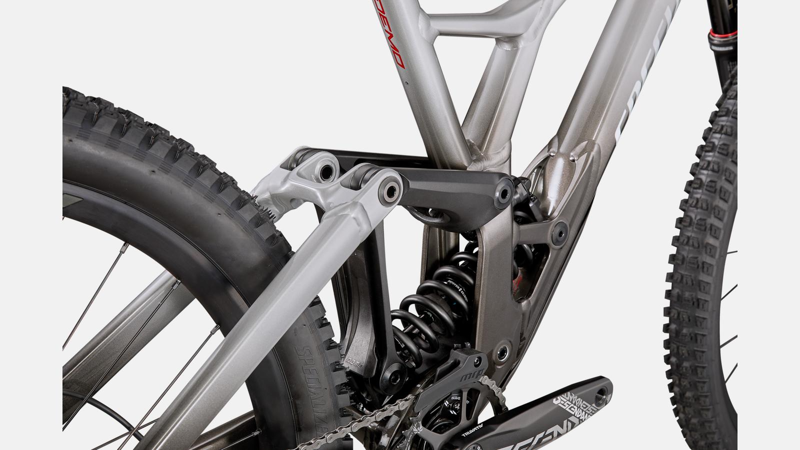 Specialized Demo Expert Full Suspension Mountain Bike 2023 in Gloss Silver Dust-2