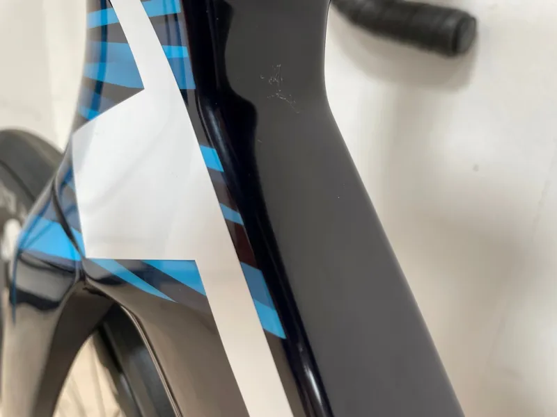 EX-DISPLAY Trek Madone SLR 6 eTap Carbon Road Bike 54cm 2023 in Blue Carbon Smoke-2