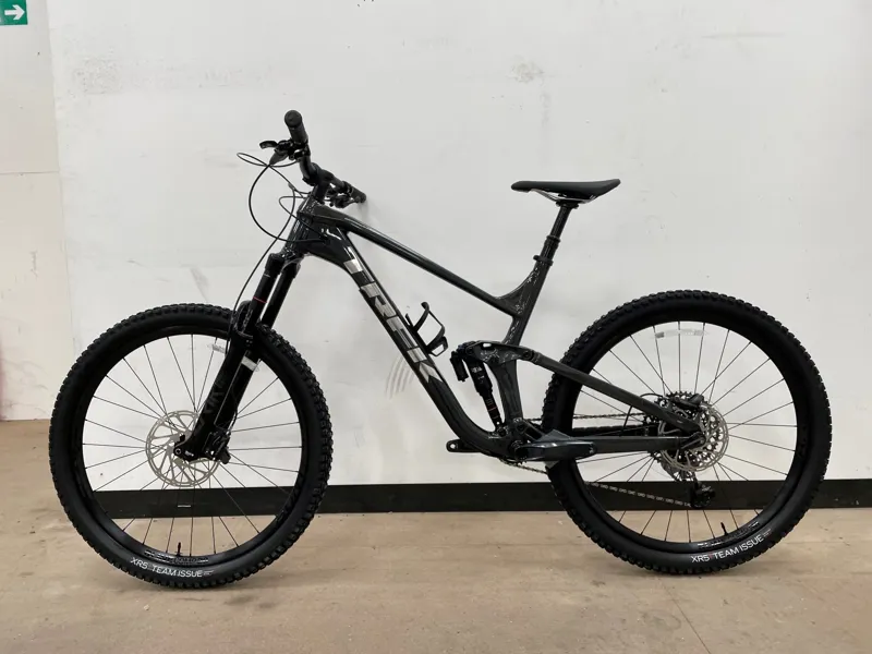 EX DISPLAY Trek Slash 8 GX 29 Full Suspension Mountain Bike X-Large 2022 in Grey-1