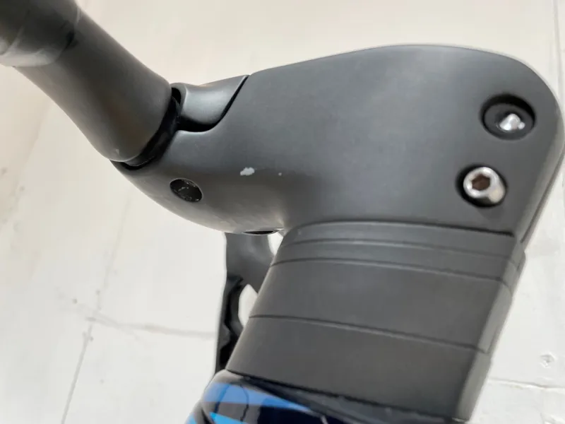 EX-DISPLAY Trek Madone SLR 6 eTap Carbon Road Bike 54cm 2023 in Blue Carbon Smoke-3