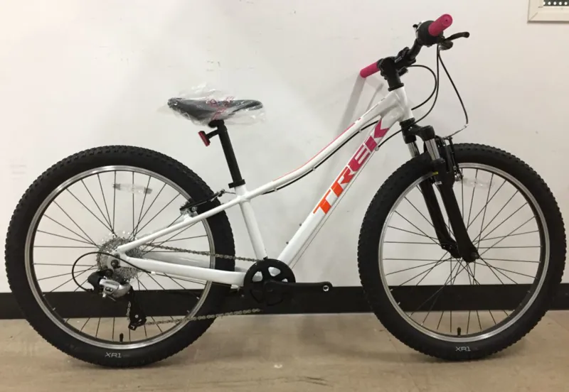 EX-DISPLAY Trek Precaliber 24 Inch Suspension 8 Speed Kids