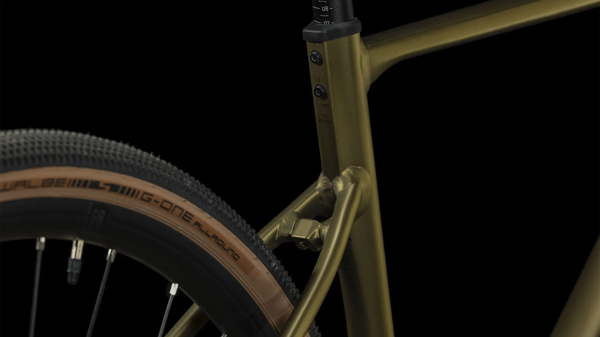 Cube Nuroad Pro Gravel Bike 2024 in Metal Moss Black