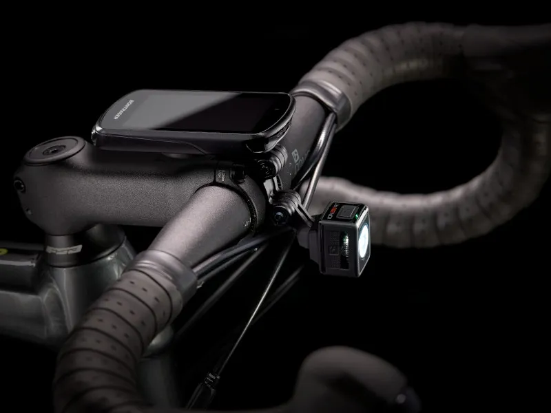 Trek Domane AL 3 Disc Sportive Road Bike 2022 in Lithium Grey-6