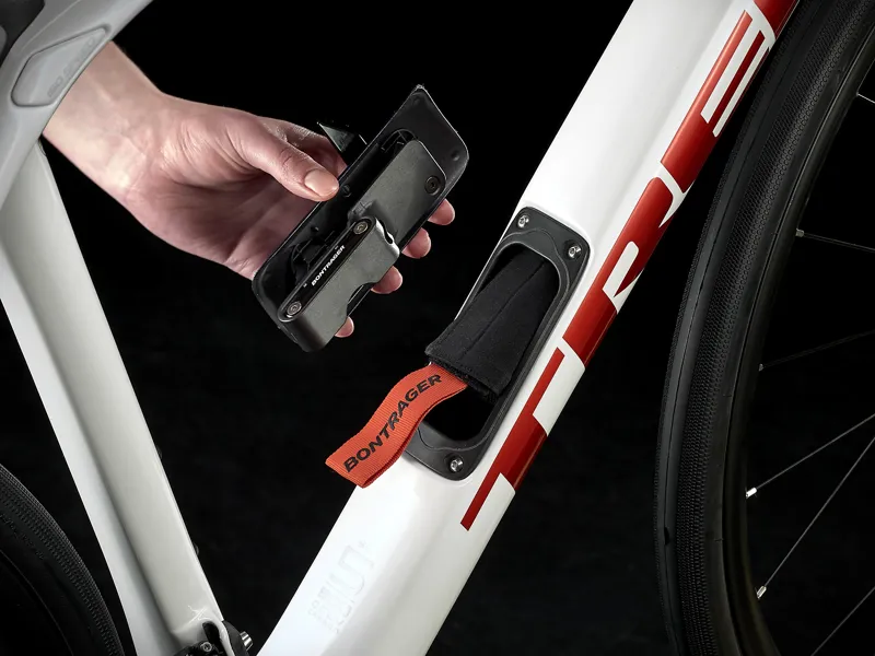 Trek Domane SL 5 Disc Carbon Road Bike 2021 in White -3