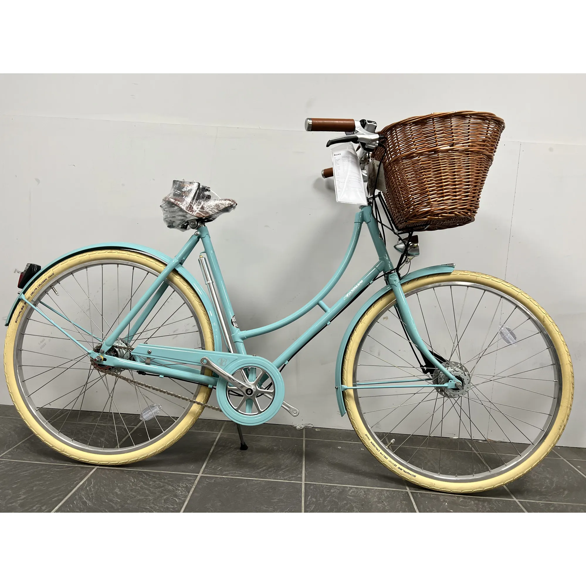 EX DISPLAY Pashley Britannia spd Ladies Hybrid Bike 22inch