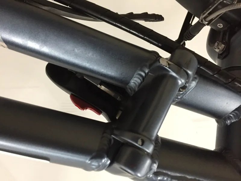 EX-DISPLAY Tern BYB P8 Folding Bike 20 inch Wheels 8 Speed 2022 in Blue-4