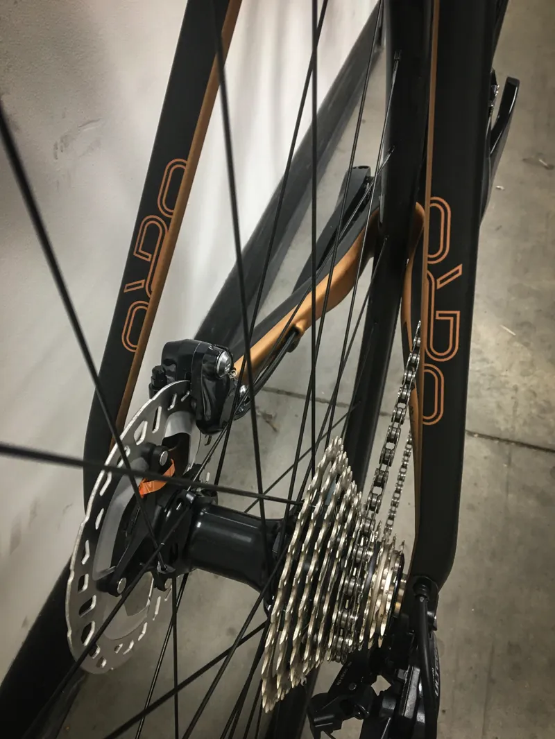 EX DISPLAY Orro Gold STC Ultegra R500 Limited Edition Road Bike Medium 2023 in Satin Black/Signature Rose Gold-3