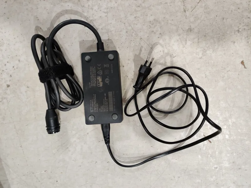 Ex Demo Whyte Hoxton Medium V1 Matt Bronze Copper/Grey-7