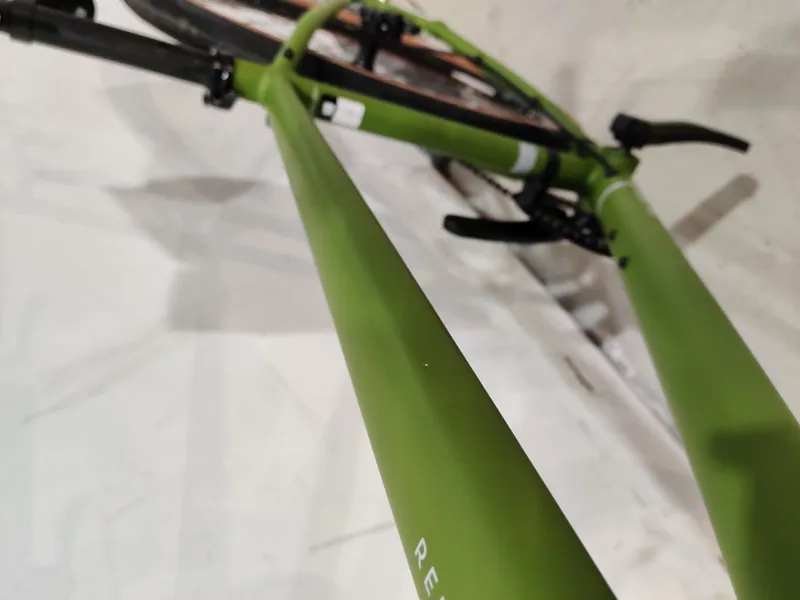 Ex display Raleigh Redux 2.0 Hybrid Bike 2021 in Green Medium-2
