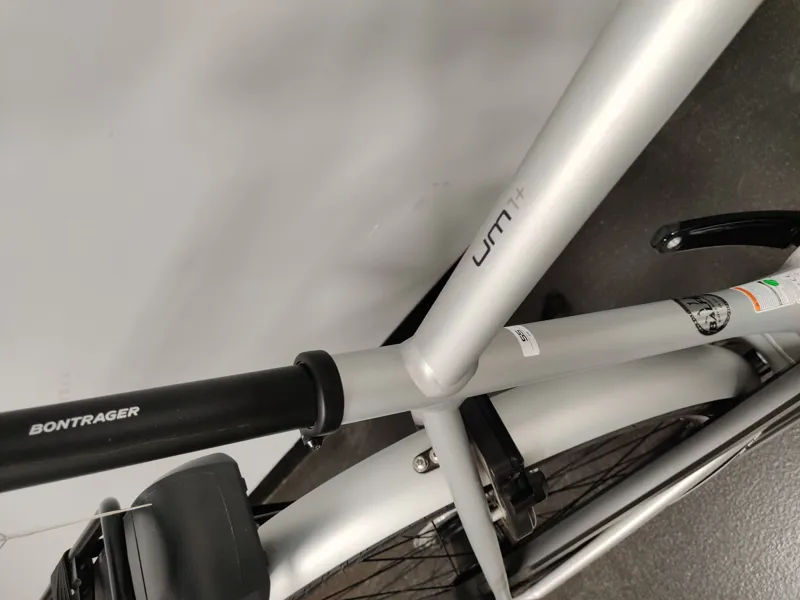 Ex Display Trek Um1+ Men 55 Sl 400Wh Electric Hybrid Bike 2019 In White-3