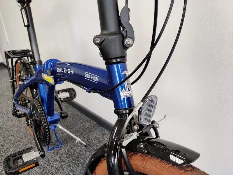 EX-Display Raleigh Stowaway 20 inch Folder Blue -3