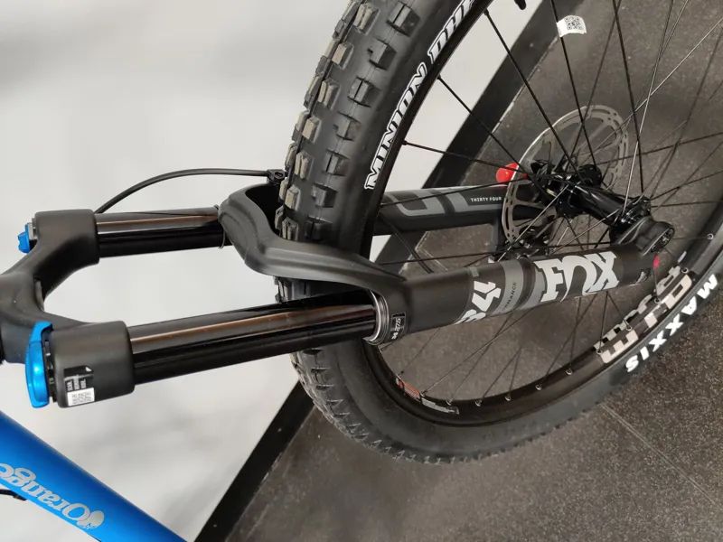 Ex-Display Orange P7 S 27.5 Hardtail Mountain Bike Small 2021 in Sparks Blue-4