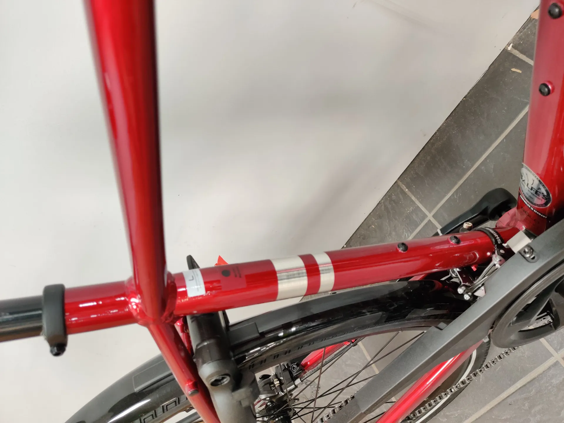 EX-Display Trek Verve EQ Hybrid Bike Large 2022 in Red