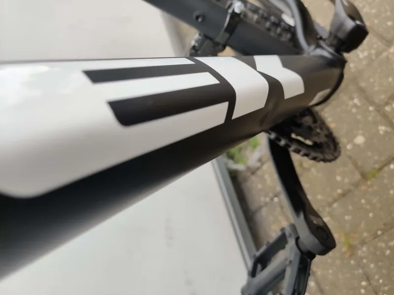 Ex Display Trek Marlin 4 Hardtail Mountain Bike Large 2022 in Matt Black-2