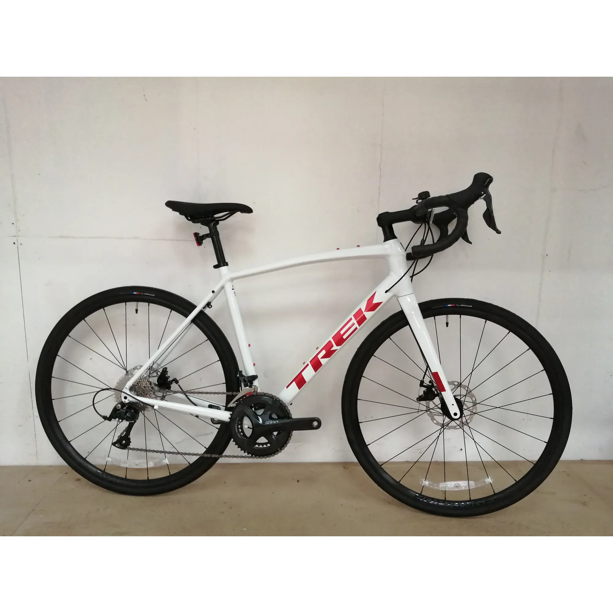 EX DISPLAY Trek Domane AL Disc Sportive Road Bike 56cm