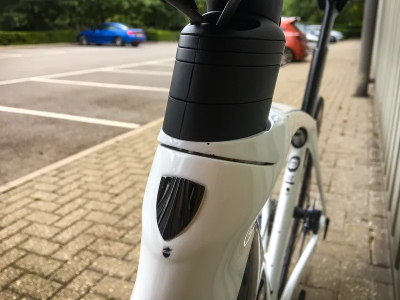 Ex-Display Trek Madone SL 6 Carbon Road Bike 52cm 2023 in White-2