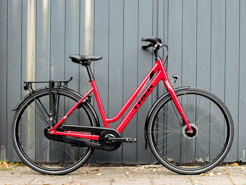 Trek L200 Midstep Hybrid Bike 2020 in Pink-1