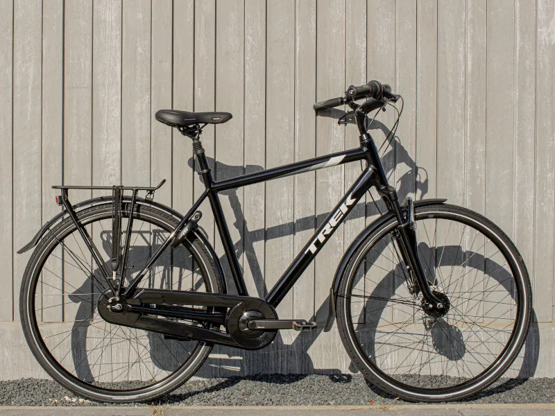 Trek L300 Hybrid Bike 2021 in Black-1