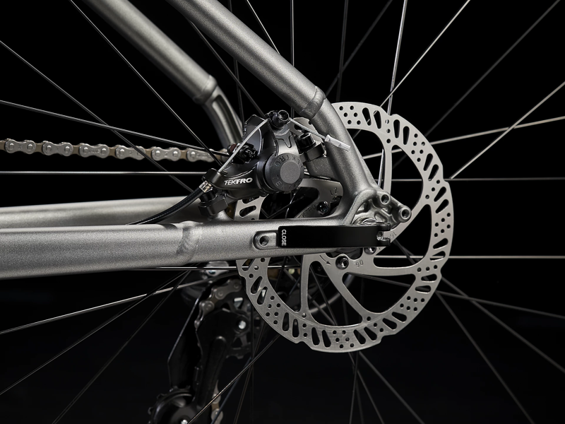 Trek Marlin 4 Hardtail Mountain Bike 2023 in Silver-4