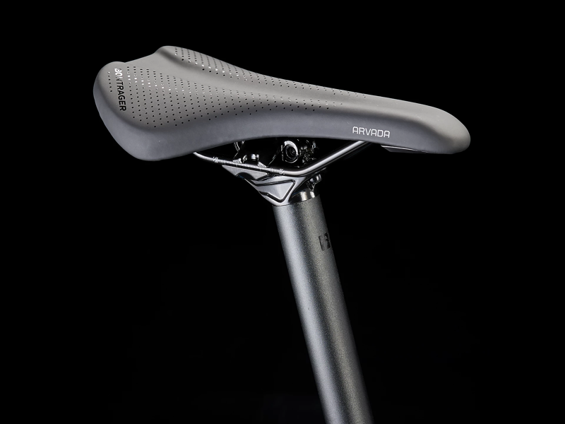 Trek Marlin 6 Hardtail Mountain Bike 2023 in Red and Black Fade-7