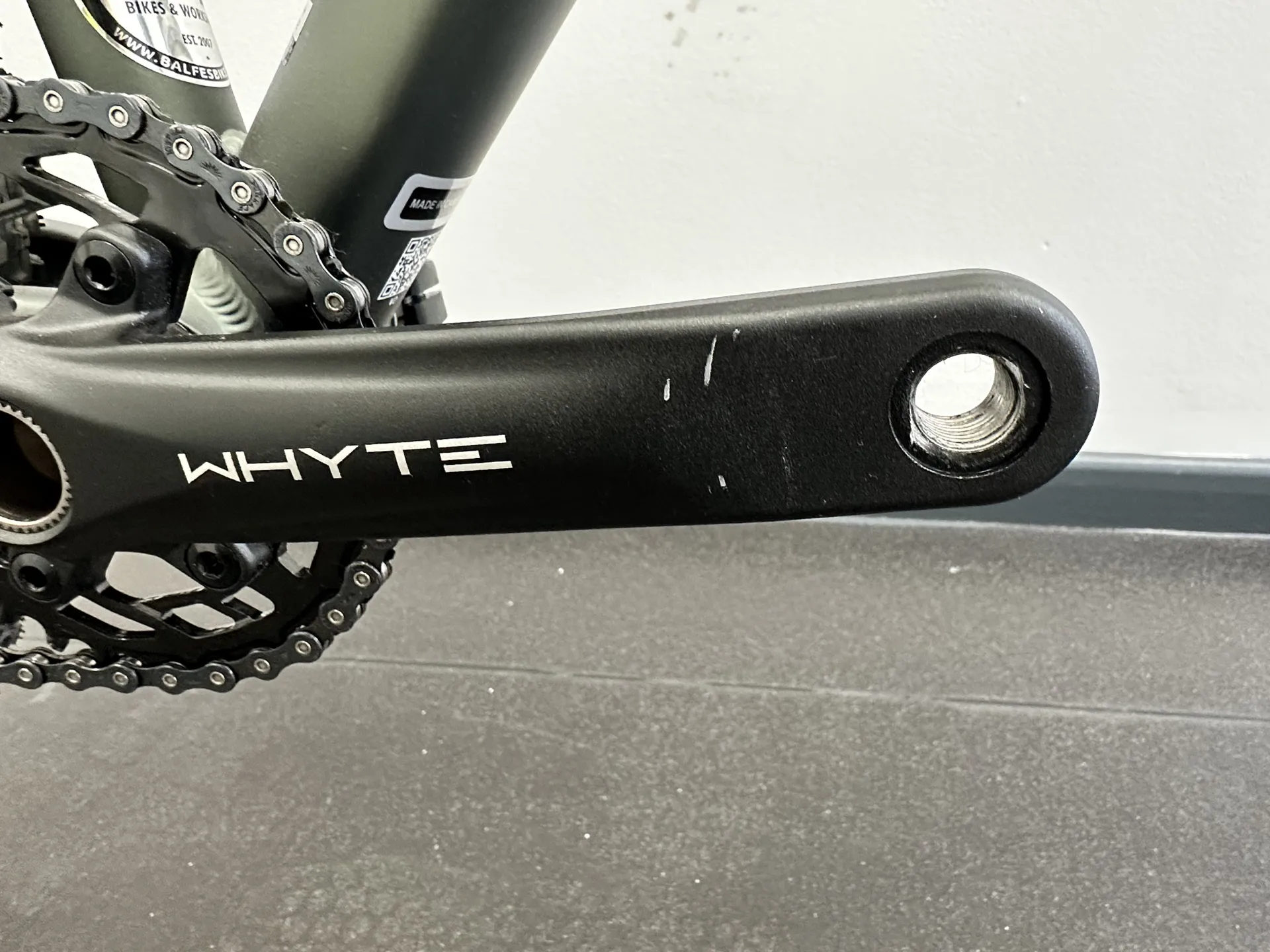 EX-DISPLAY Whyte 429 V2 Mountain Bike Medium 2023 in Green