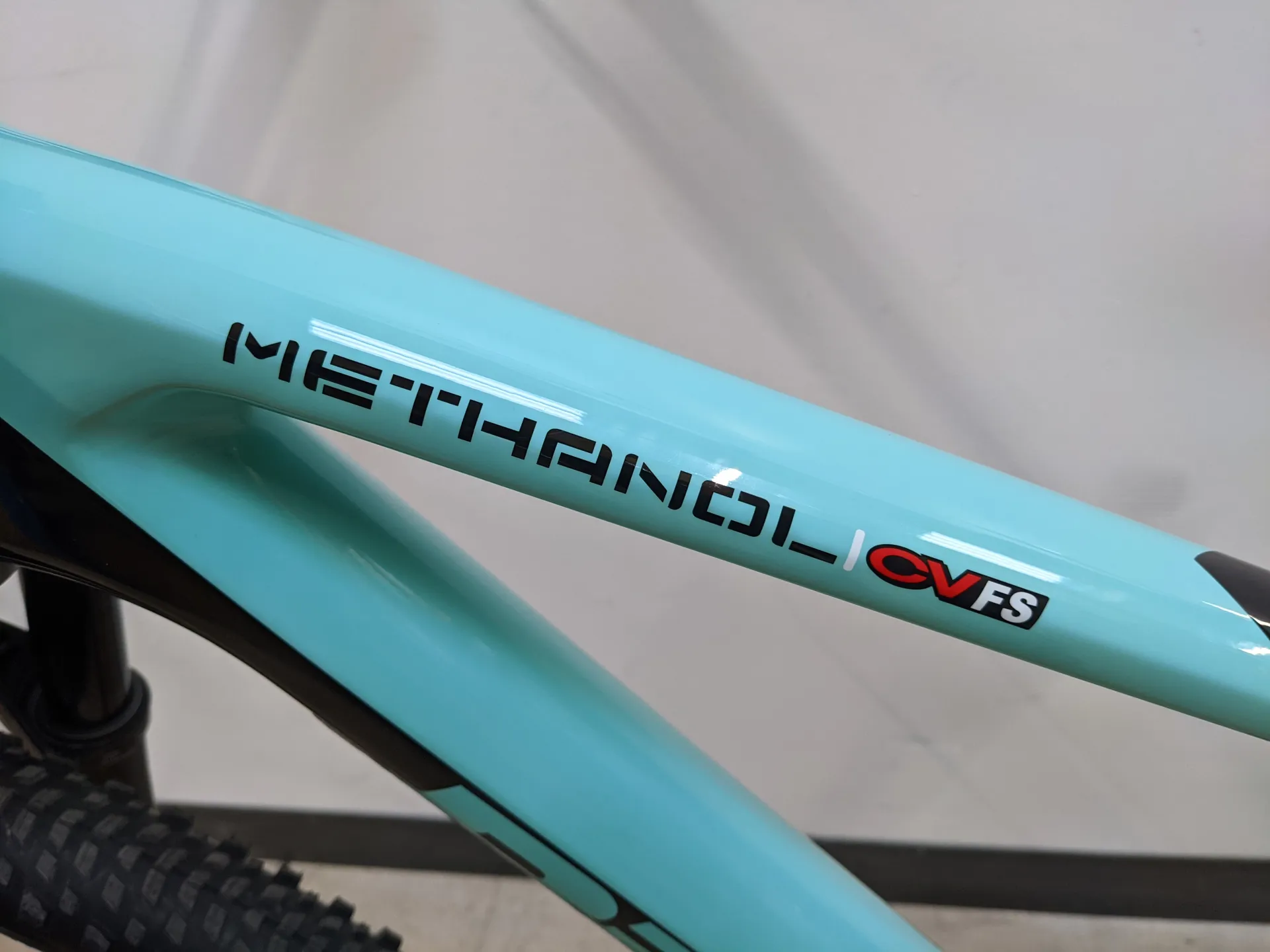 EX-DISPLAY Bianchi Methanol CV FS 43cm Medium Mountain Bike