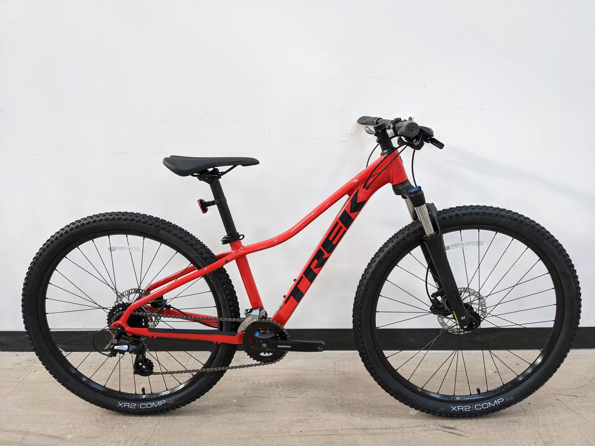 EX-DISPLAY Trek Marlin Hardtail Mountain Bike Xs wheel