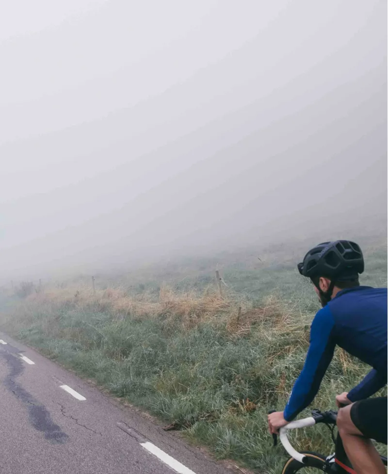 POC Ventral AIR SPIN Road Helmet in Uranium Black Matt-5