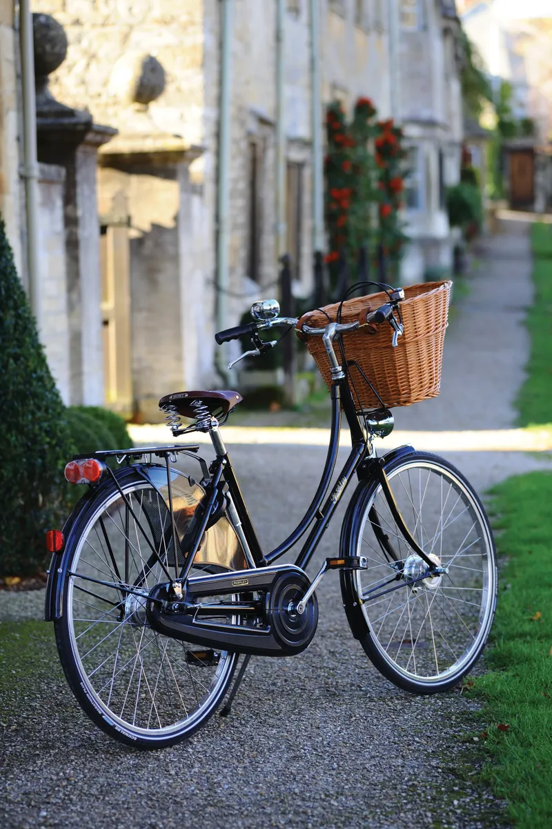 Pashley Princess Sovereign Ladies Hybrid Bike 2022 in Regency Green-2