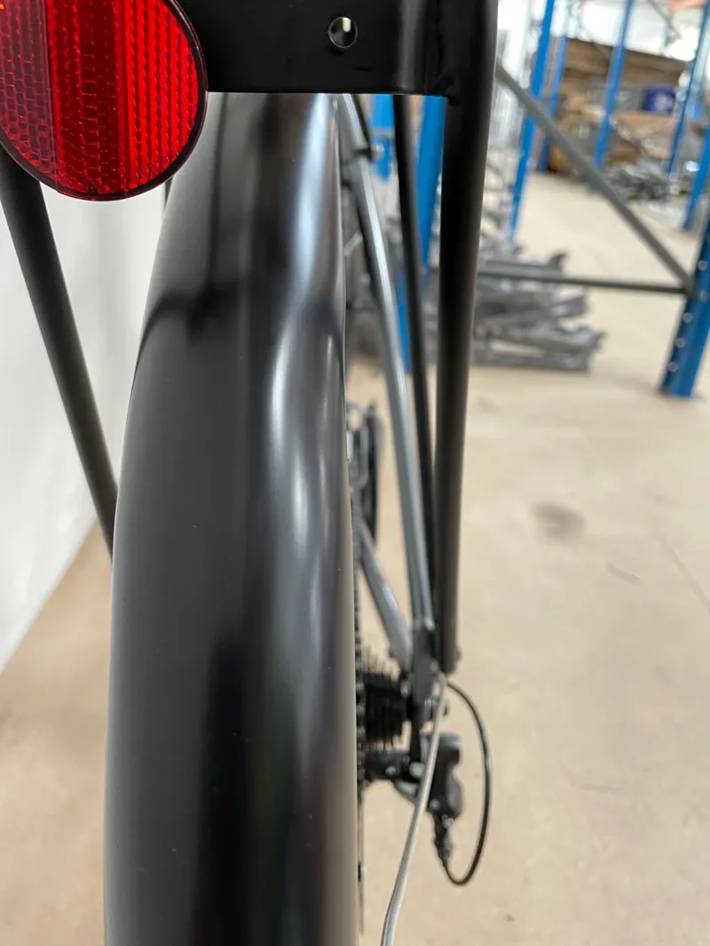 EX DISPLAY Giant Escape 2 City Disc Hybrid Bike Large 2022 in Charcoal -1