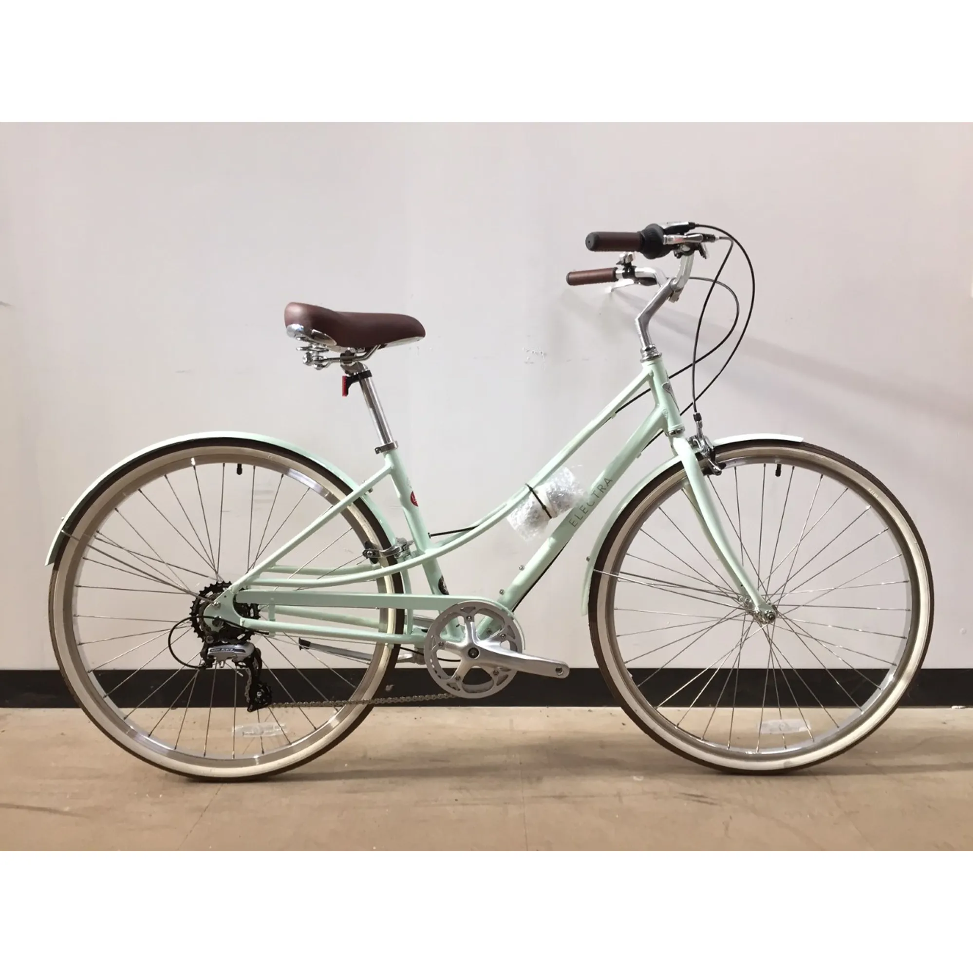 EX-Display Electra Loft 7D Small Womens Step-Thru Hybrid Bike
