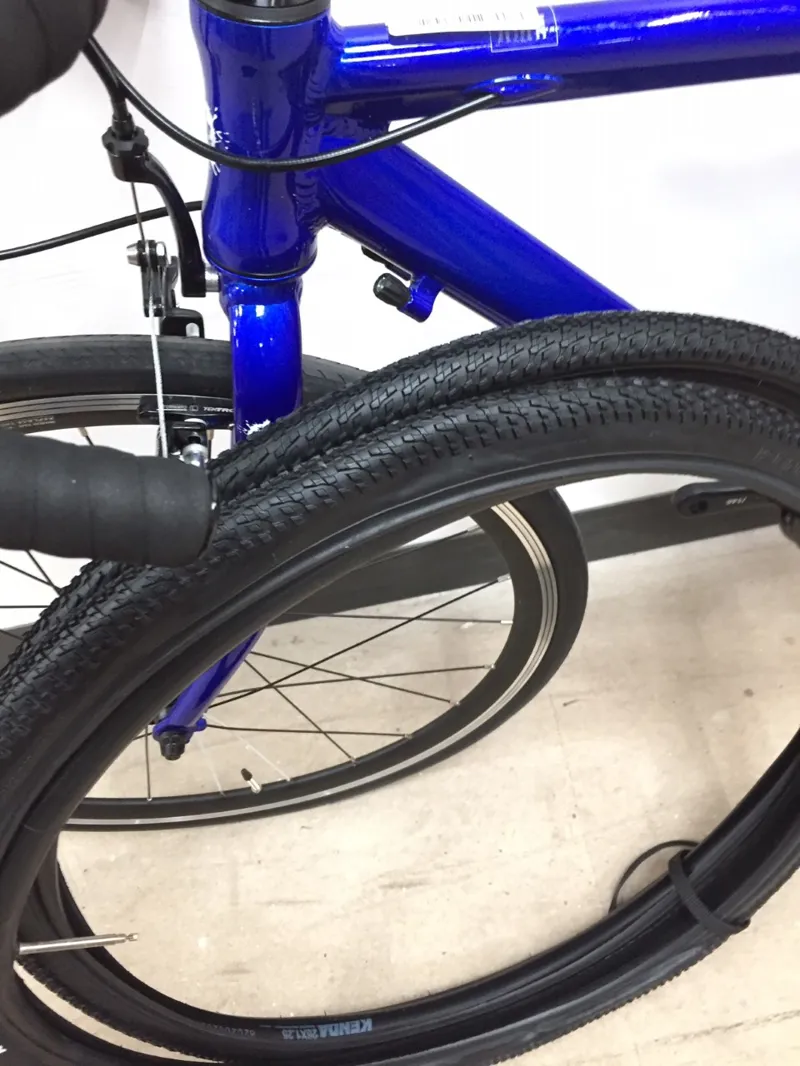 EX-DISPLAY Frog Bikes 70 Unisex Kids 26 inch Road Bike 2022 in Electric Blue-4