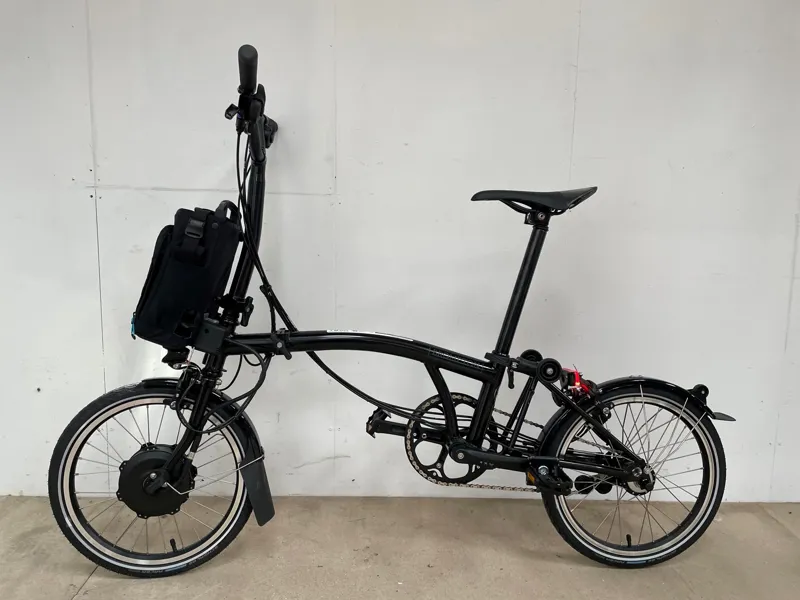 EX-DISPLAY Brompton Electric C Line Explore Mid Folding Bike 2022 in Black-1