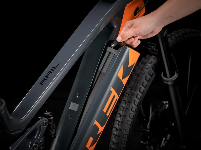 Trek Rail 9.8 XT Full Suspension Electric MTB 2021 in Charcoal and Orange-3