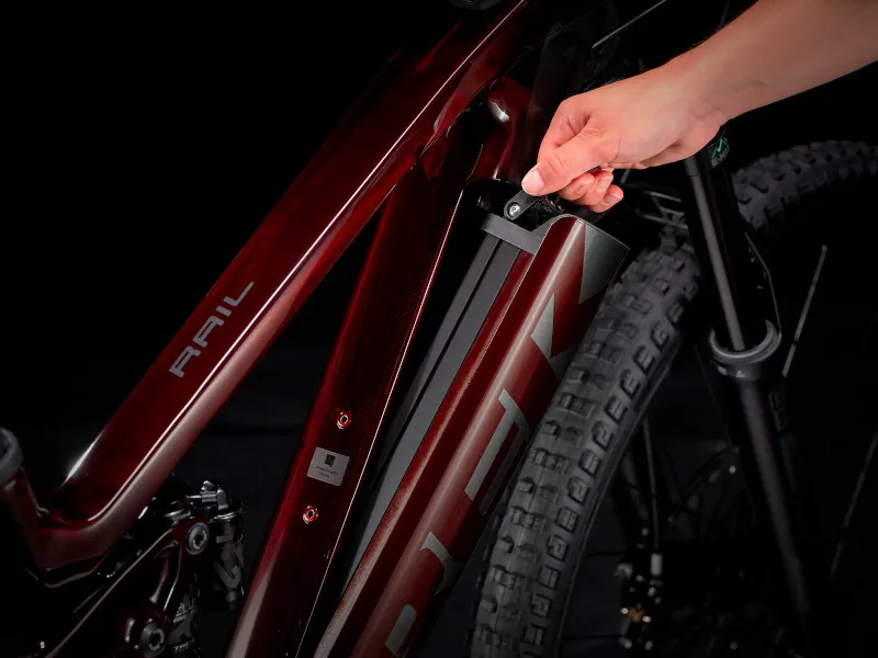 Trek Rail 9.9 X01 Electric Full Suspension Mountain Bike 2022 in Carbon Red-3