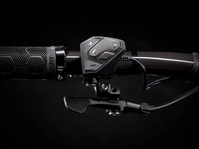 Trek Rail 9.9 X01 Electric Full Suspension Mountain Bike 2022 in Carbon Red-4