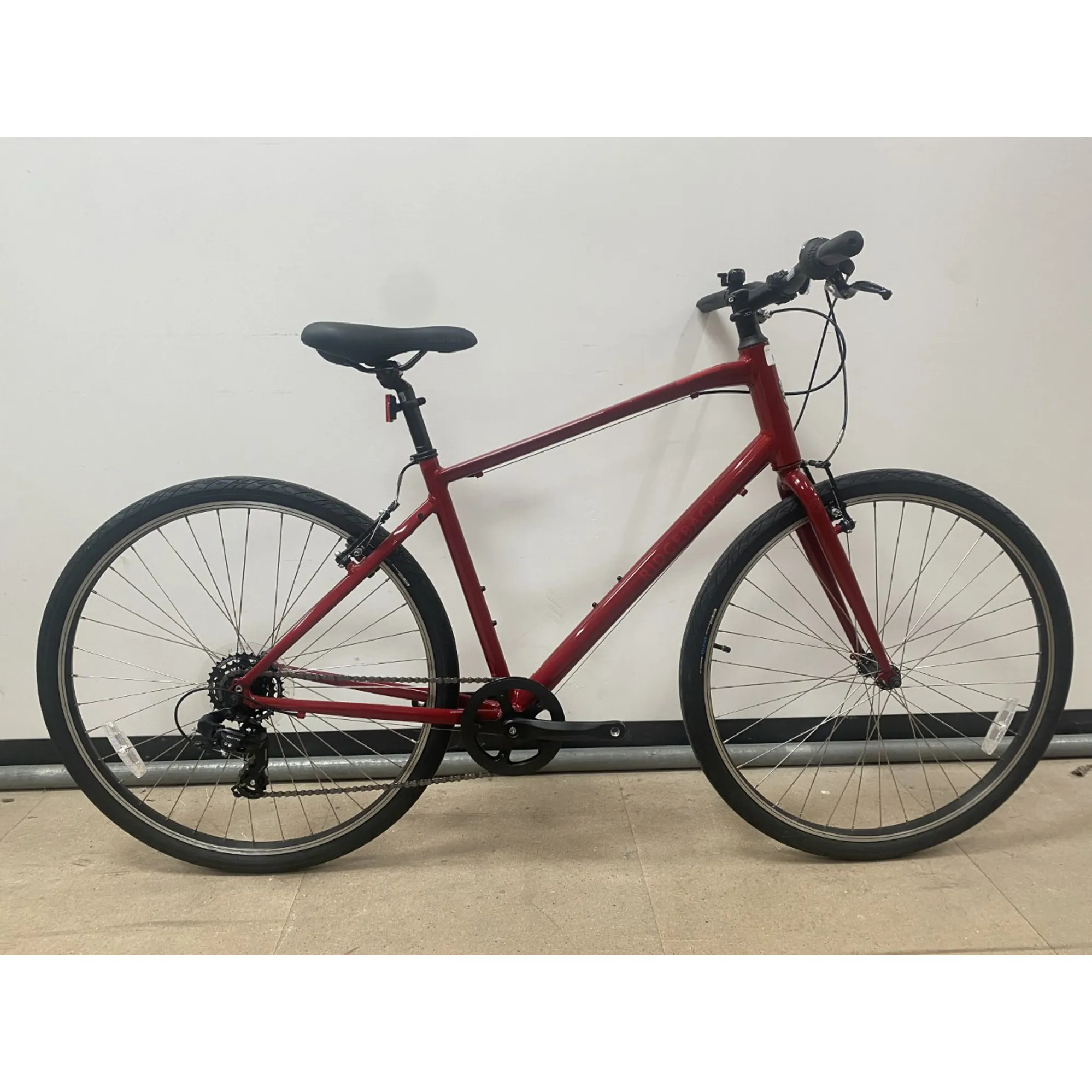 EX-DISPLAY Ridgeback Comet 19 inch Large Hybrid Bike 2021 in Red