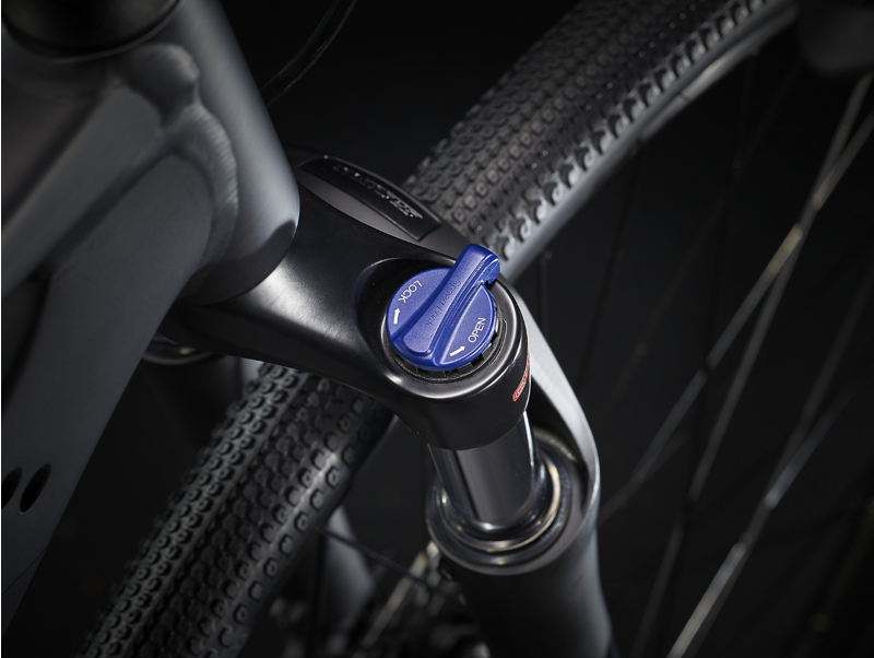 Trek Dual Sport 3 Hybrid Bike 2023 in Black-4