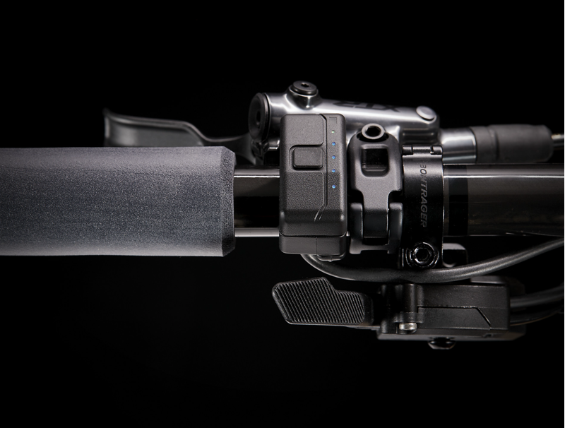 Trek E-Caliber 9.8 XTR Full Suspension Electric Mountain Bike 2021 in Alpine Blue/Navy-7