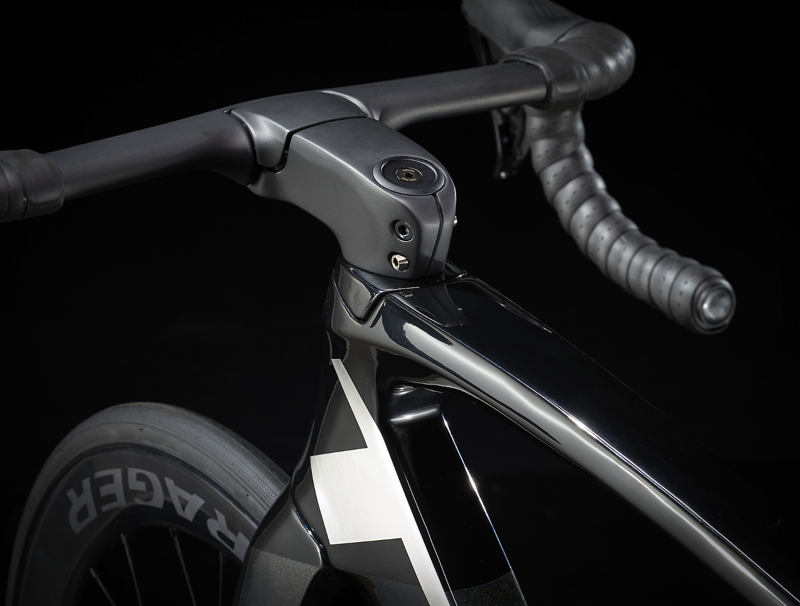 Trek Madone SLR 9 Carbon Road Bike 2023 in Dark Prismatic-9